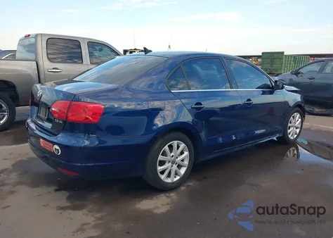 2013 Volkswagen Jetta 2.5L Se z USA, uszkodzony, nr VIN 3VWDP7AJ8DM253337